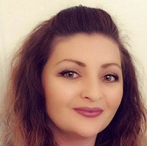 Meet your Posher, Rhiannon